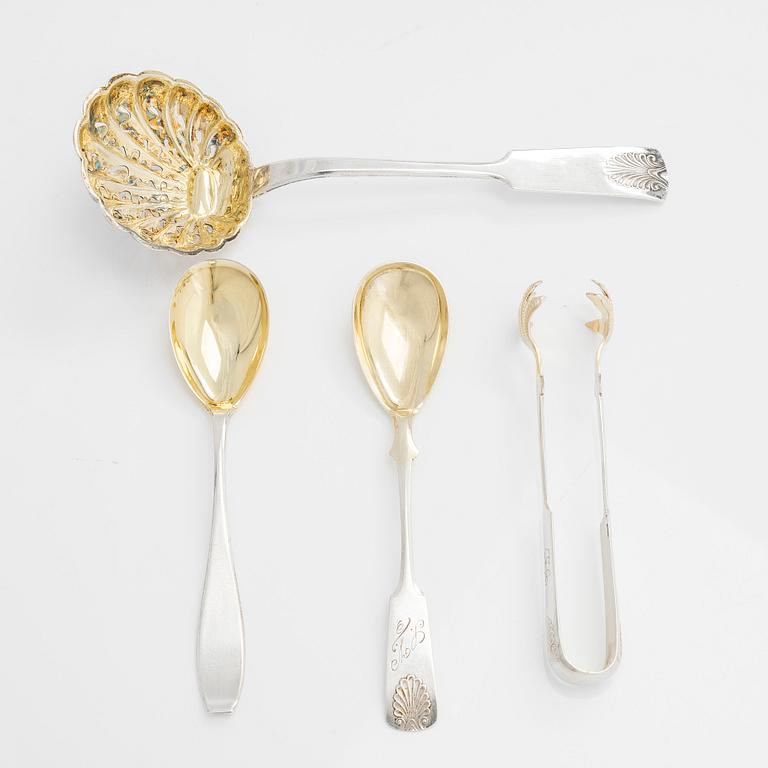 Sugar bowl and cream jug, and four pieces of silver cutlery, Vyborg, Turku, Hämeenlinna and Helsinki 1926-60.