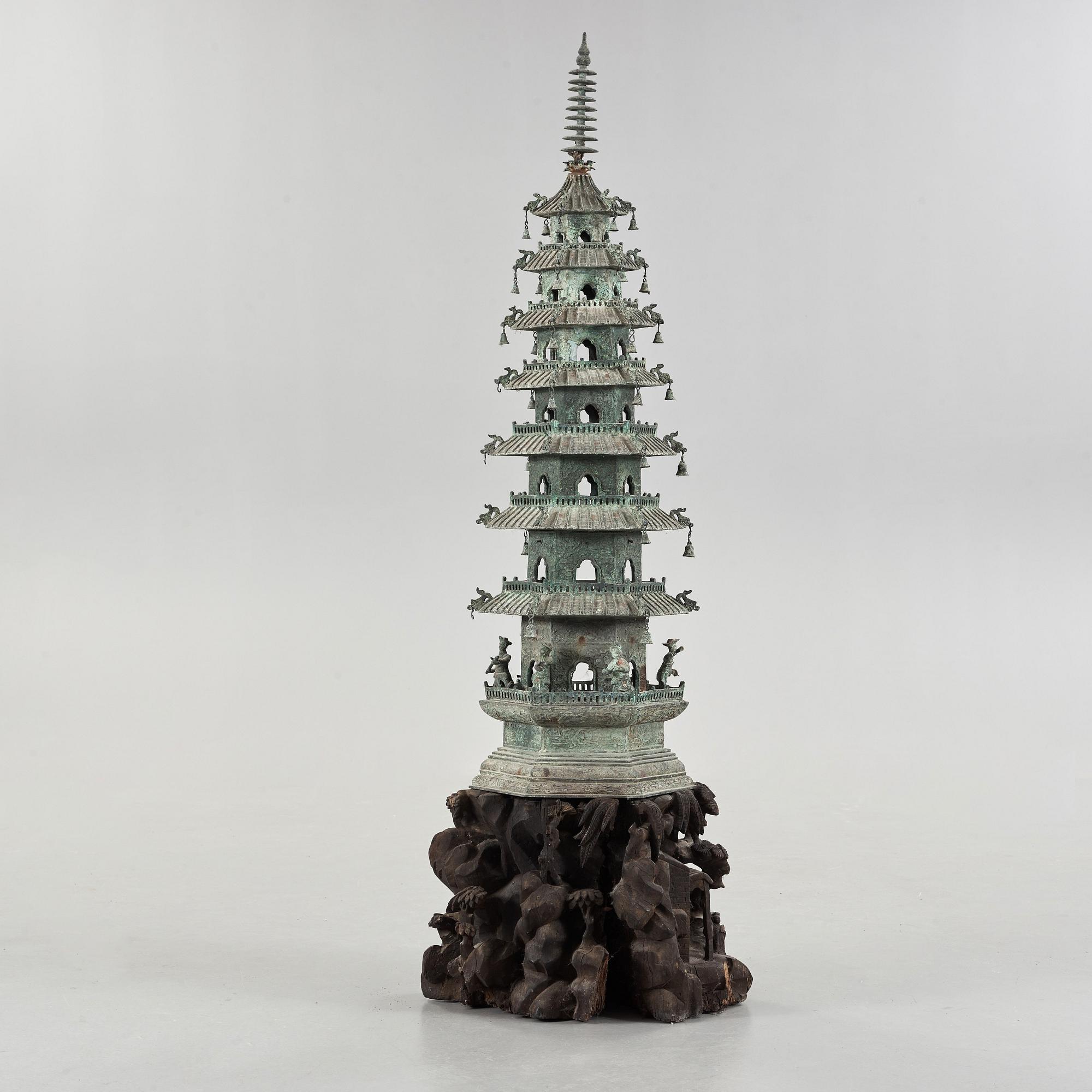 PAGOD, brons. Qingdynasty (1644-1912).