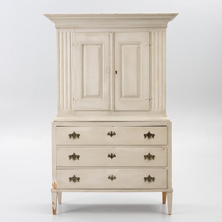 Cabinet, 18th and 19th century.