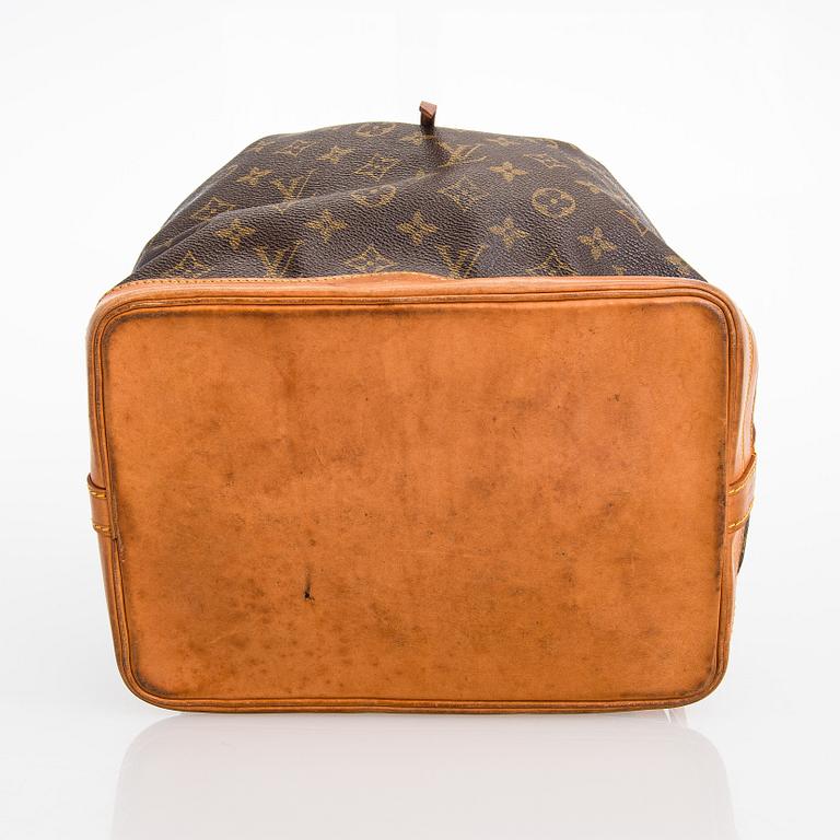 Louis Vuitton, a monogram 'Noé' bag.