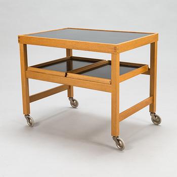 Olavi Hänninen, a 1960s tea trolley for HMN Huonekalu Mikko Nupponen, Lahti, Finland.