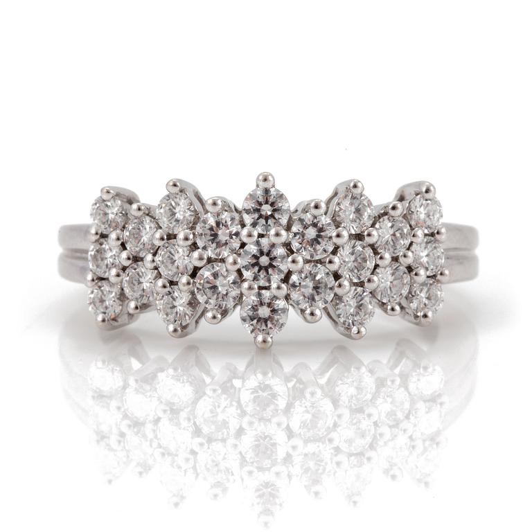 A ring set with round, brilliant-cut diamonds.