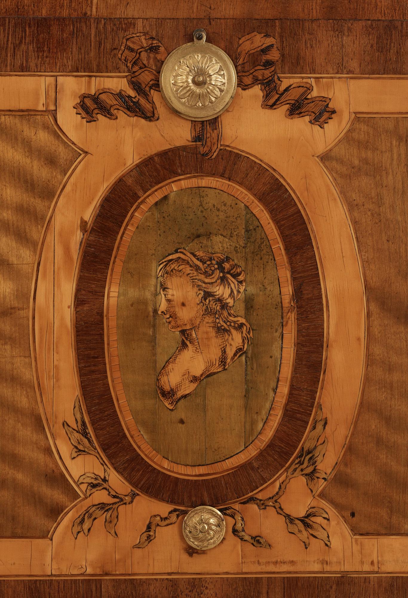 SEKRETÄR, av Gottlieb Iwersson (mästare i Stockholm 1778-1813). Gustaviansk.