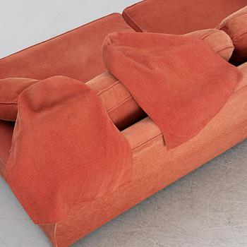 Soffa med fotpall, howardmodell, samtida.