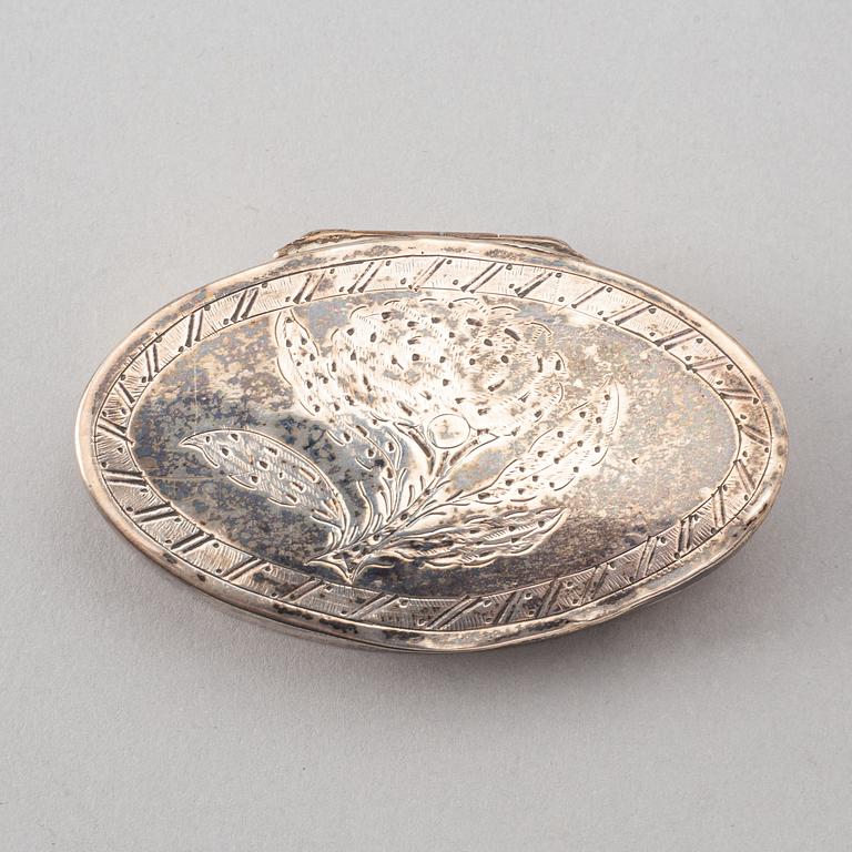 Thomas Beckman d.y. (1727-1759), bägare, silver, Örebro samt dosa och kopp, silver, 1800/1900-tal.