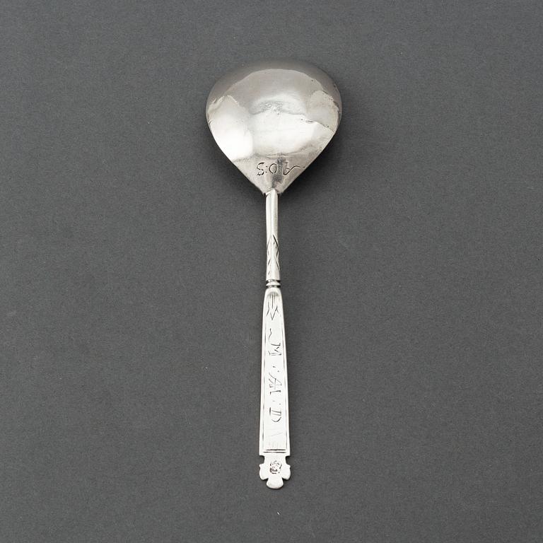 A 17th century silver spoon, possibly of Erich Olsen (Trondhjem 1656-1672).