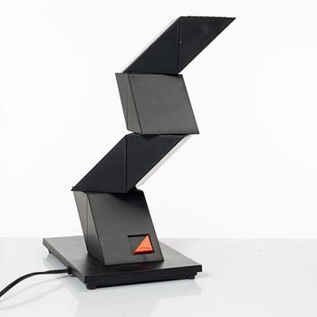 Shui L. D. Chan, bordslampa, "Zig-Zag", Massive-Elite, 1980-tal.