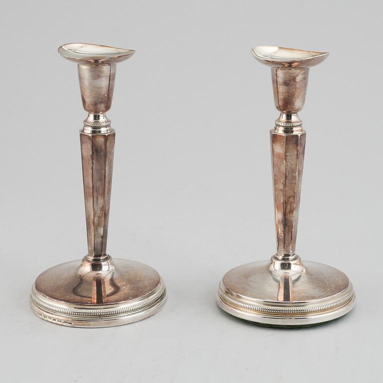 Eric Löfman, ljusstakar, ett par, silver, Mema, Lidköping 1999.