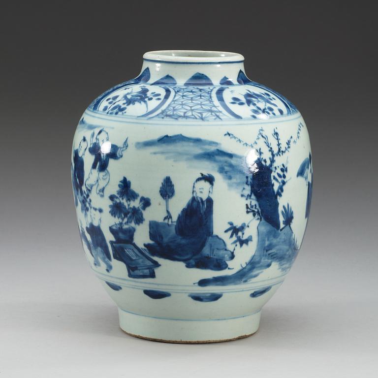 A blue and white jar, Ming dynasty, 17th Century.