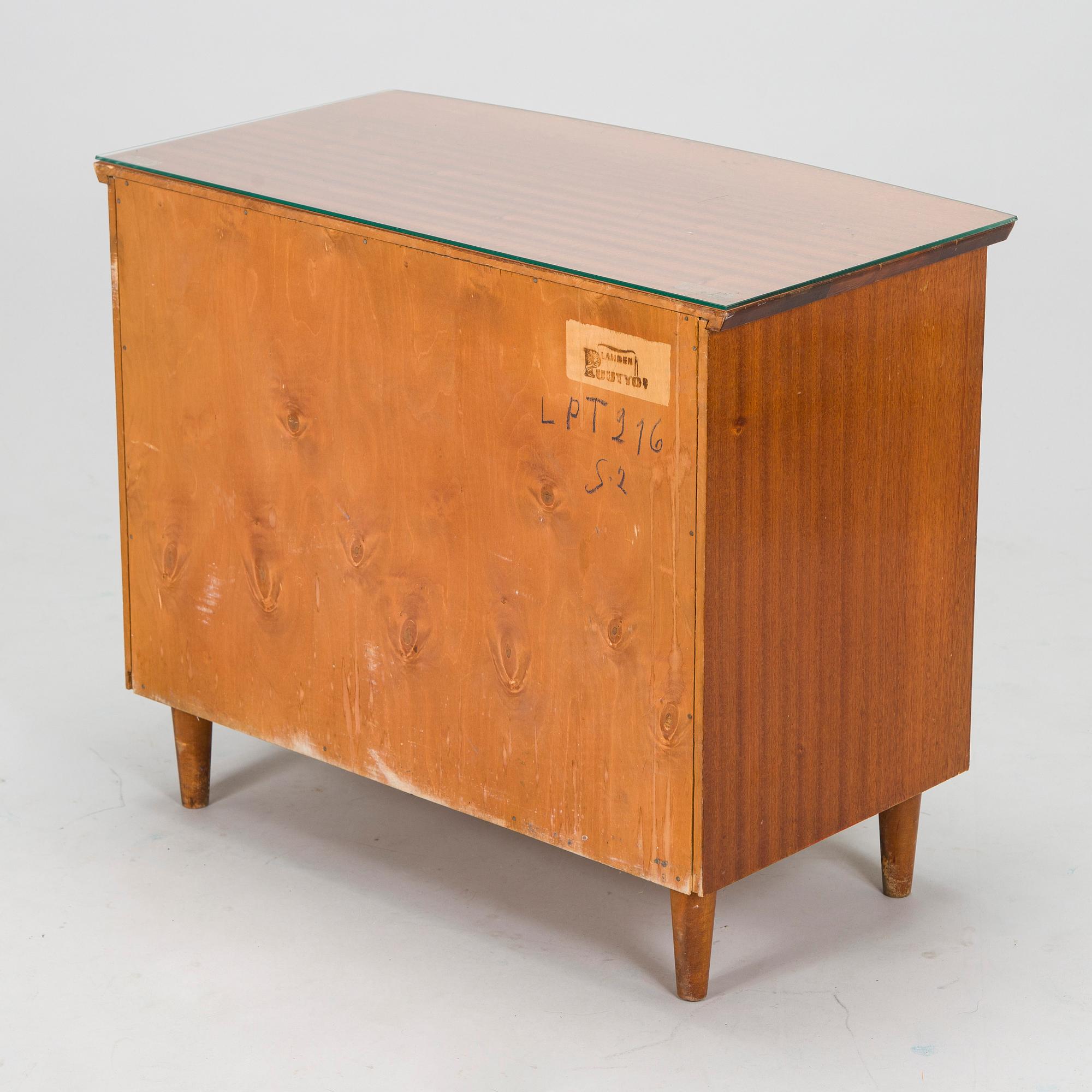 Byrå, tillverkare Lahden Puutyö, 1900-talets mitt.