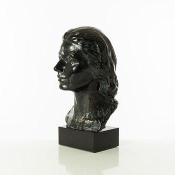 Gudmar Olovson, sculpture. Signed. Numbered. Foundry mark. Bronze, total height 45 cm, length 22 cm.