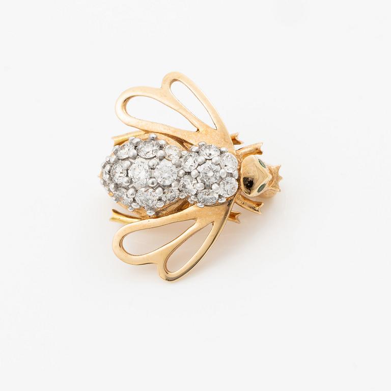 Brooch, Jarl Sandin/Mary Kay, in the form of a bee, 18K gold with brilliant-cut diamonds.