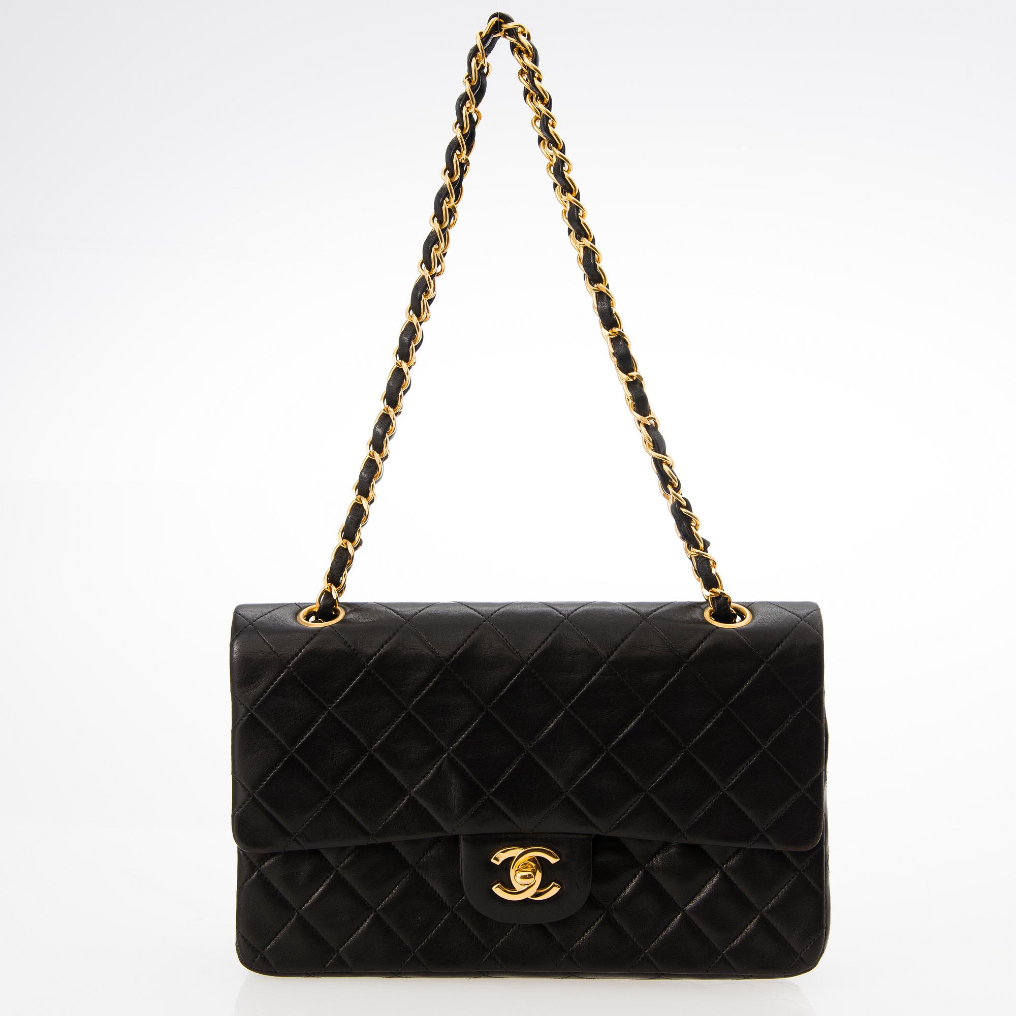 CHANEL,  "Double Flap Bag", VÄSKA.