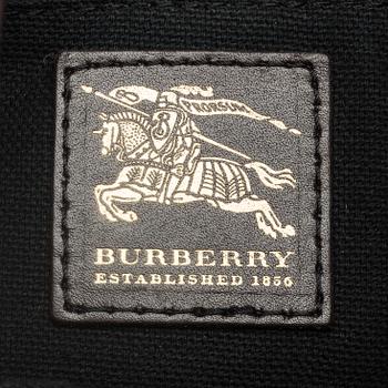 BURBERRY, väska samt skärp.