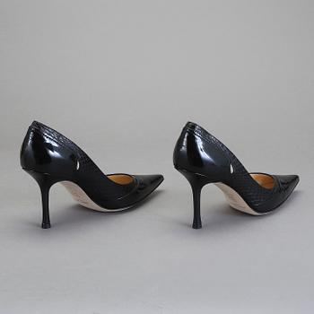 SKOR, Jimmy Choo.