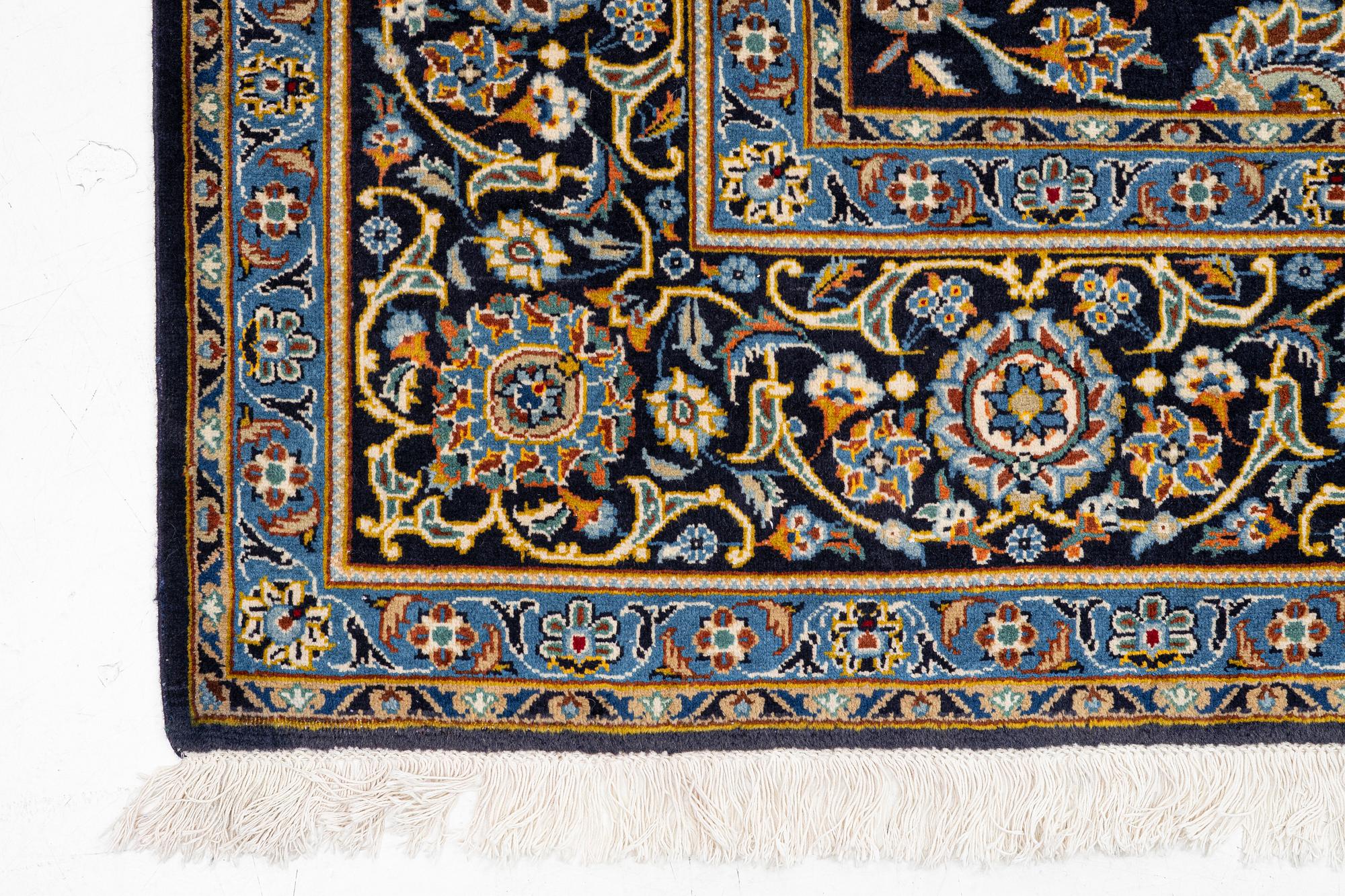Carpet, Keshan, approx. 340 x 240 cm.