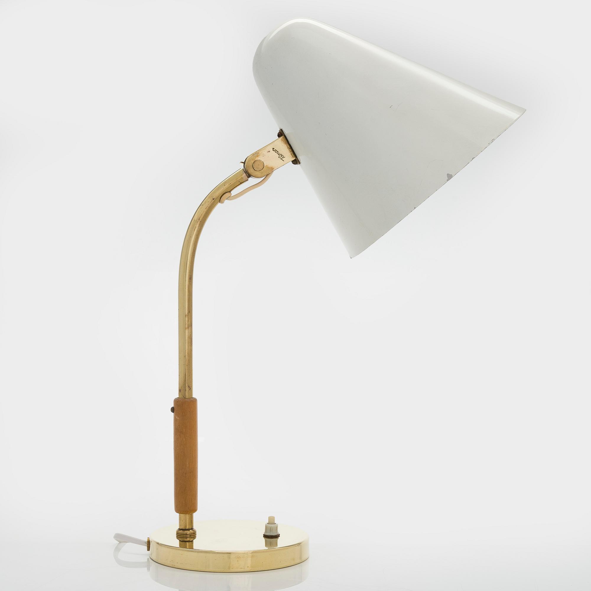 Paavo Tynell, bordslampa, modell 5233, Idman 1900-talets mitt.