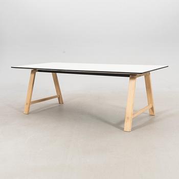 Bykato matbord "T11" för Bröderna Andersen.