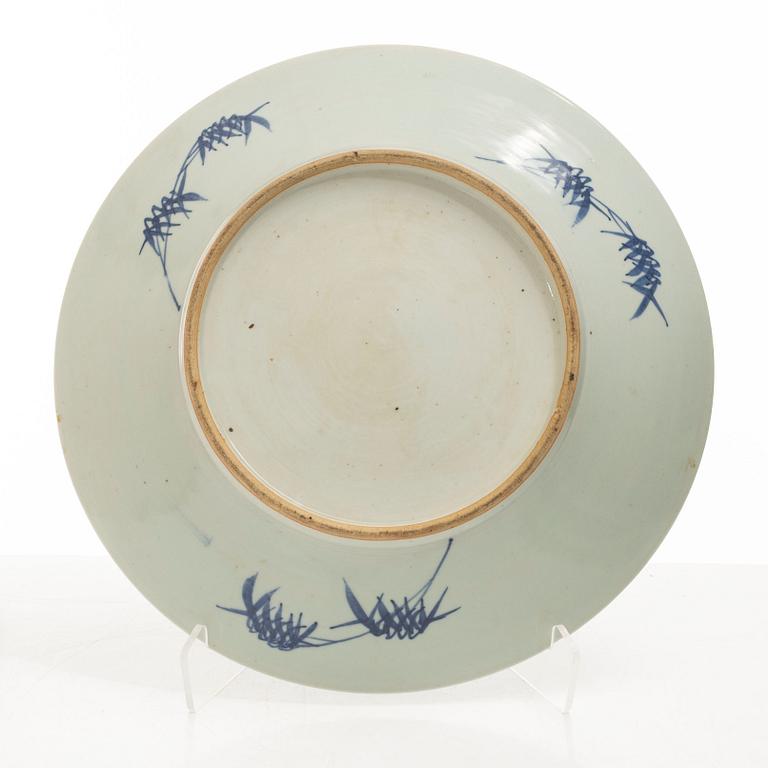 Two serving dishes, China, 19th century.
