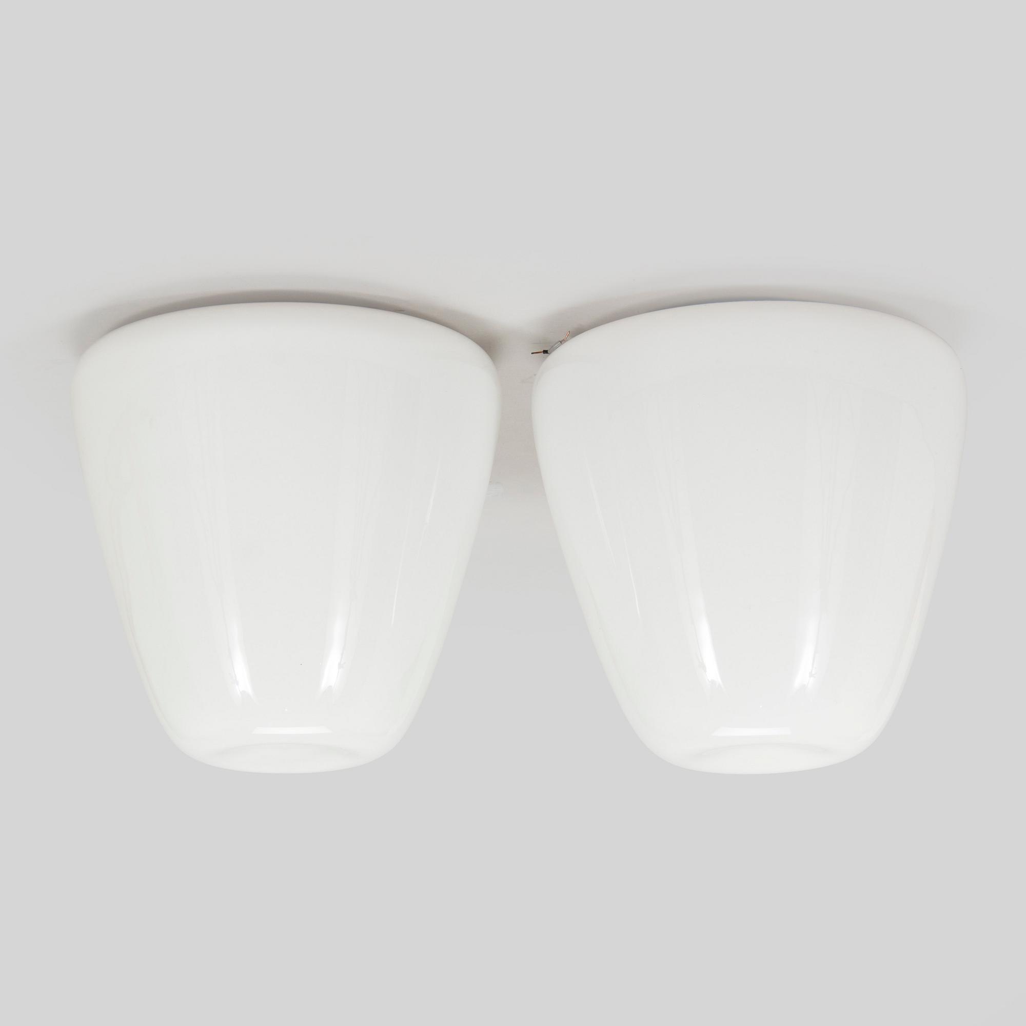 Gunnel Nyman, Kattovalaisimia, 2 kpl, malli 80115, Idman 1900-luvun puoliväli.