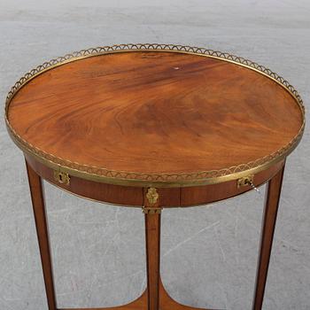 BORD, gustaviansk stil, 1900-talets början.