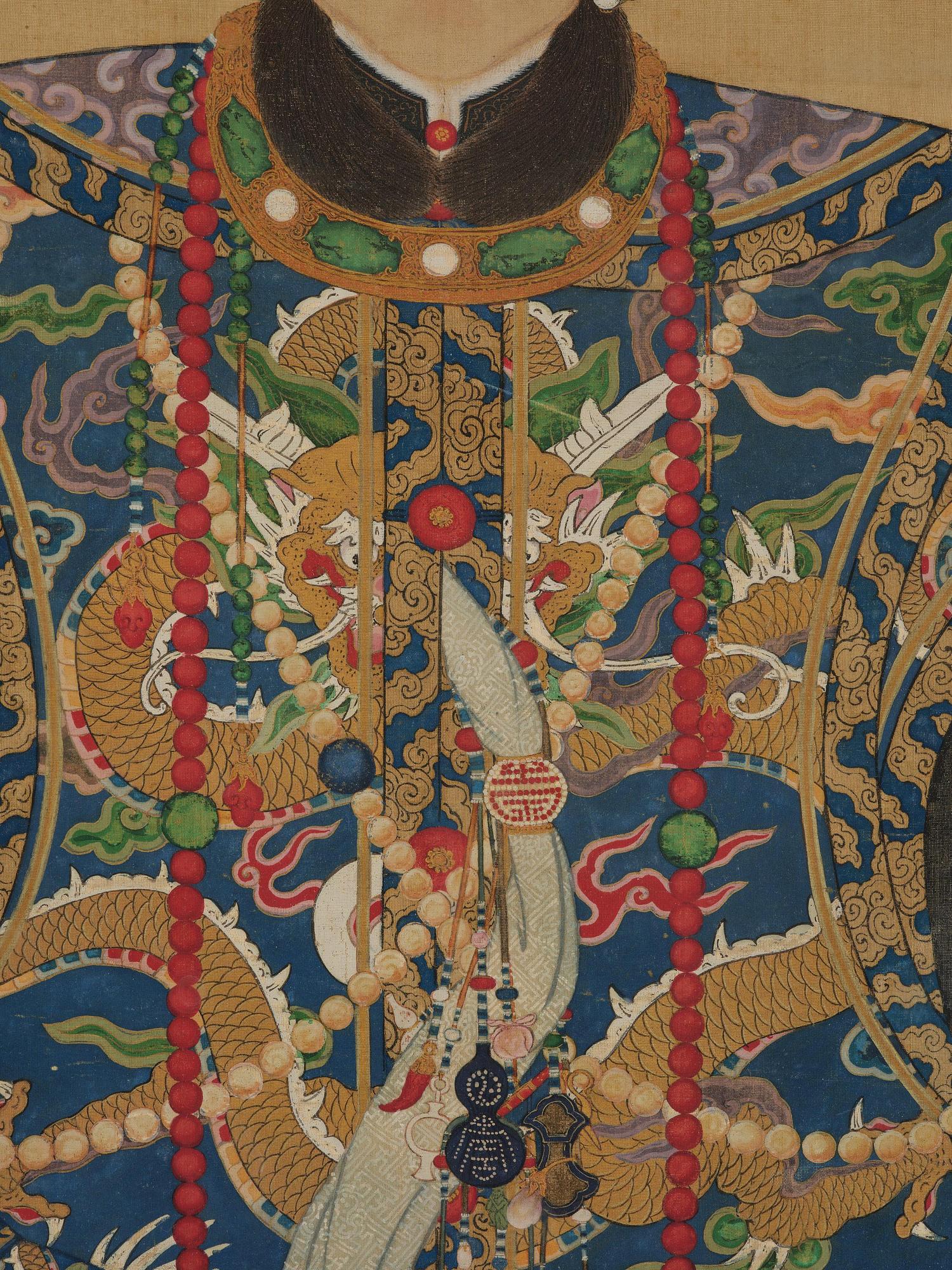 A painting of a high ranking noble woman, Qing dynasty, 19th century. Anonymous artist.