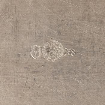 Nils Fougstedt, bricka, modell "A 504", Firma Svenskt Tenn, Stockholm 1948.