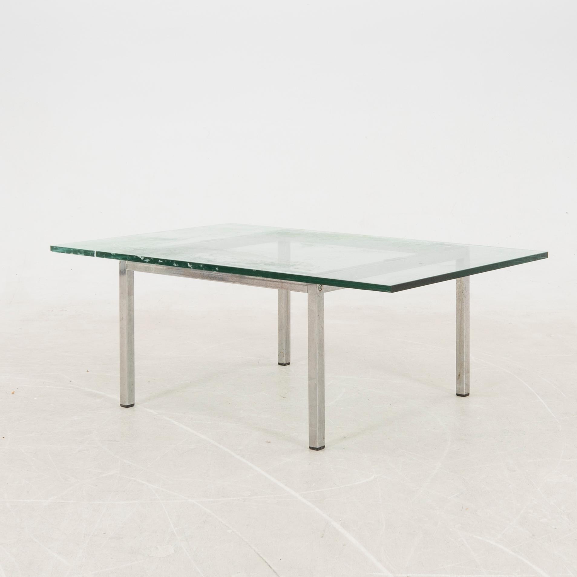 Coffee table, NKR sent 20th century.