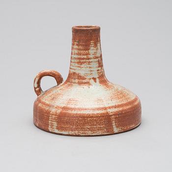 OIVA TOIKKA, A CERAMIC PITCHER. Signed OT (Oiva Toikka), Arabia. 1950-tal.