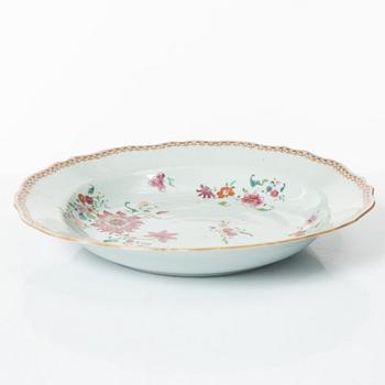 A set of five famille rose plates and four soup plates, Qing dynasty, Qianlong (1736-95).