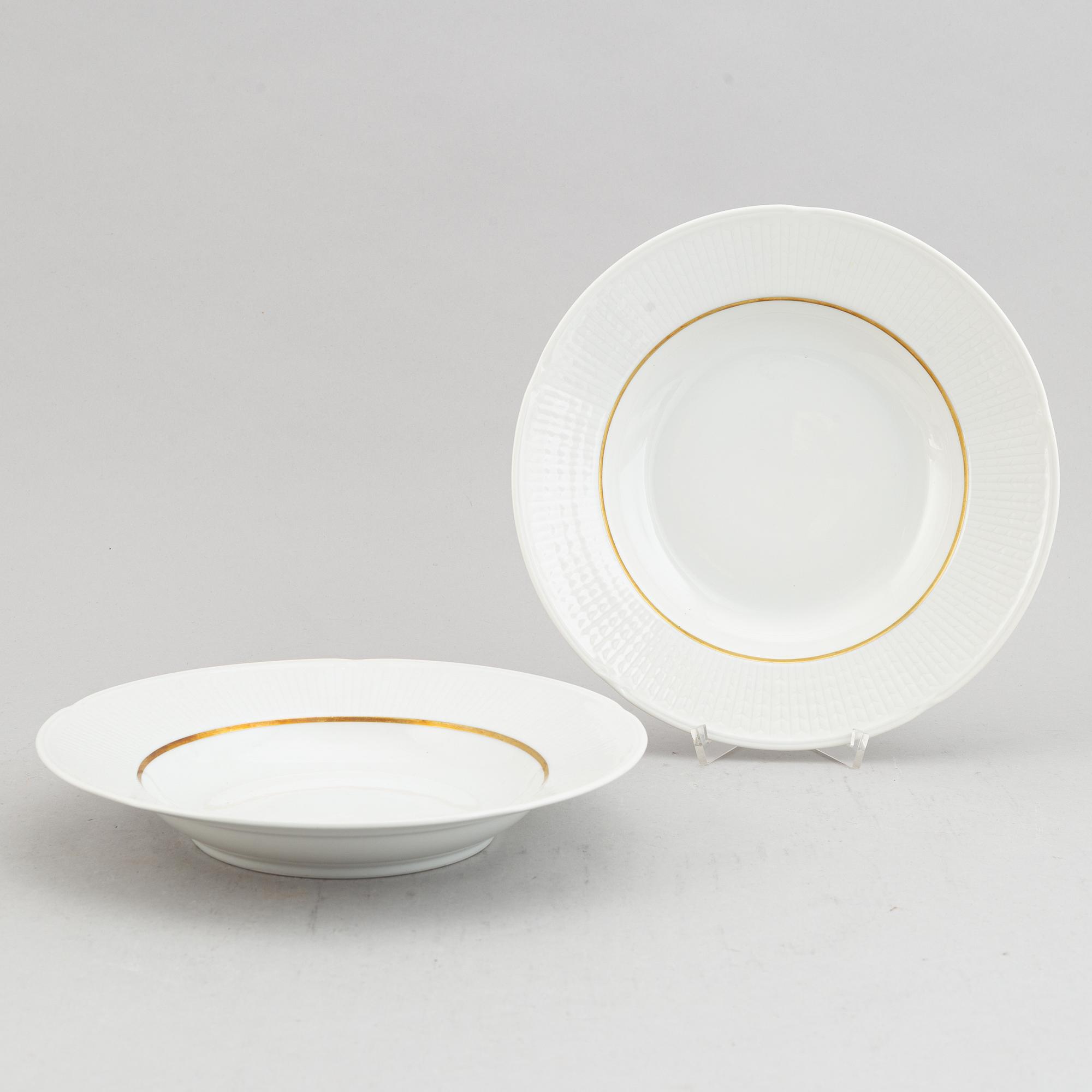 Louise Adelborg, Mat, kaffe- och teservis, Porslin, 110 delar, "Swedish Grace"/"Nationalservisen", Rörstrand.
