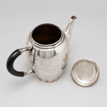 JOHANNES SIGGAARD, a silver coffee pot, Copenhagen 1934.