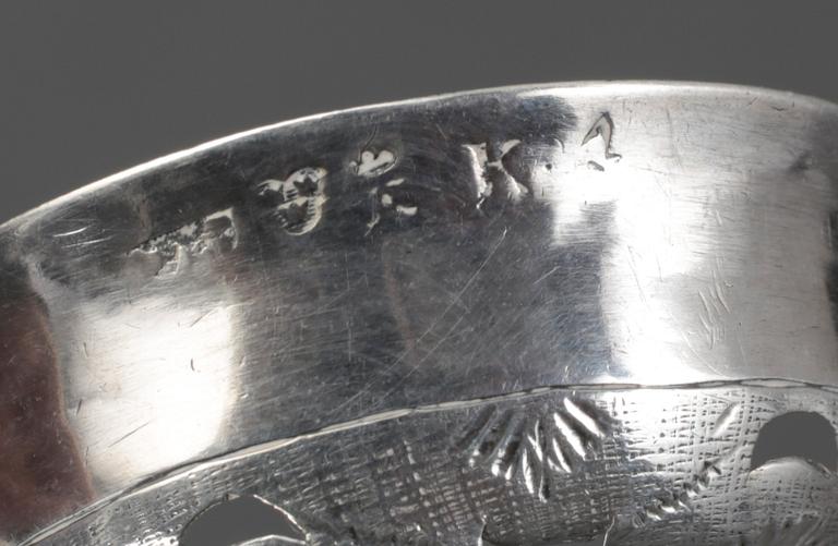 SÅSSKED OCH STRÖSOCKERSKED, silver. Bl a Johan Gottfrid Åhlén, Enköping 1896. Vikt ca 61 gram.