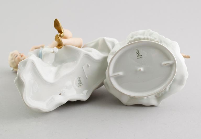 FIGURER, 2 st, porslin, Wallendorf, 1900-talets mitt.