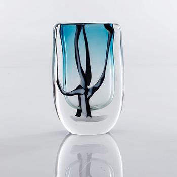 VICKE LINDSTRAND, vase, glass, "Vinter", 1950s.