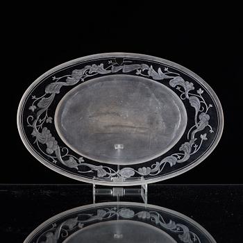 A Simon Gate engraved glass bowl and stand, Orrefors 1929.