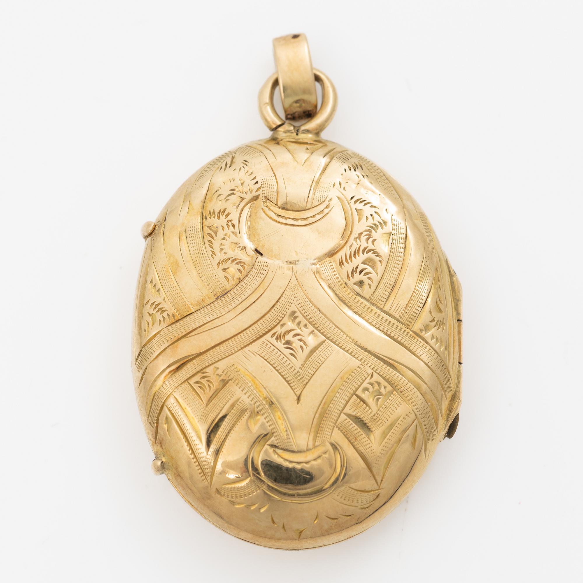 Pendant, locket, 18K gold.