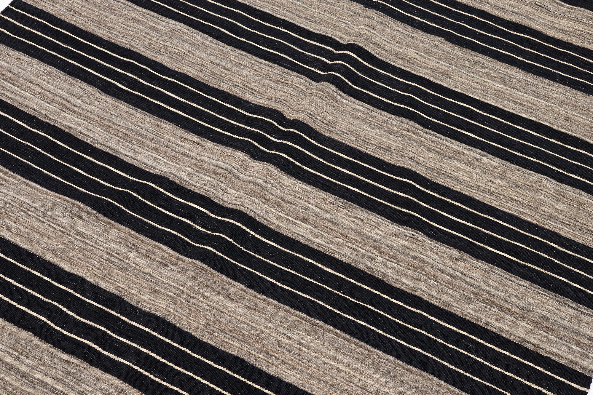 Matta, Afghanistan, slätväv, ca 186 x 166 cm.