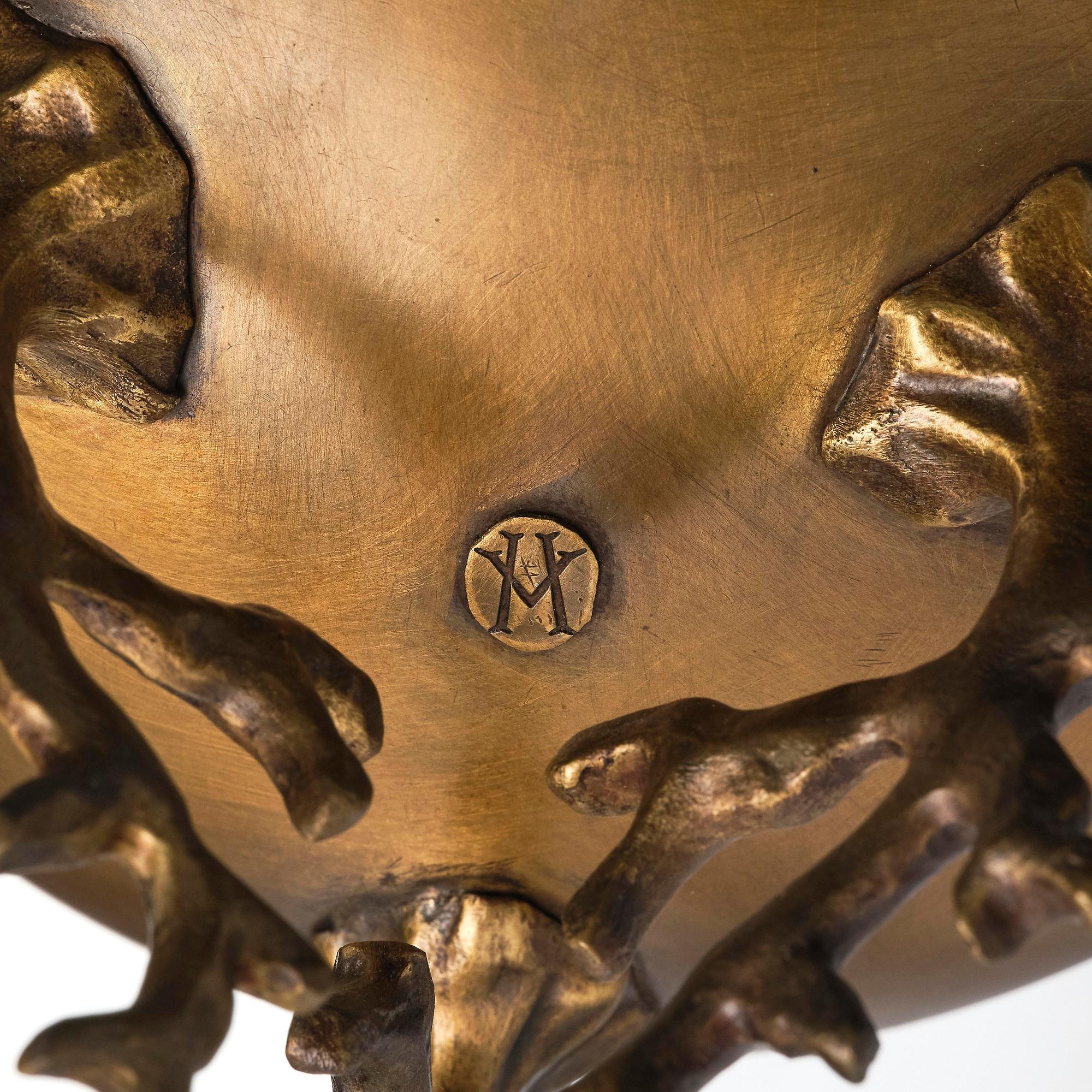 Hervé van der Straeten, "Coupe Boule", urna, patinerad brons, 2000-tal.