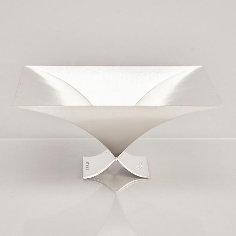 A sterling silver bowl, mark of Rolf Lindståhl, Stockholm 2010.