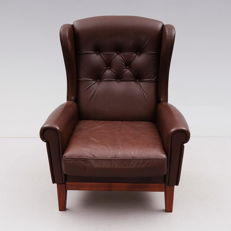 ÖRONLAPPSFÅTÖLJ, 1900-talets andra hälft.