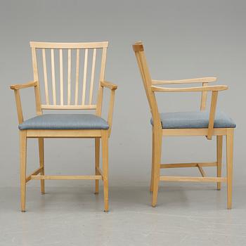 KARMSTOLAR, ett par, "Talavid", Carl Malmsten, Stolab 1995.