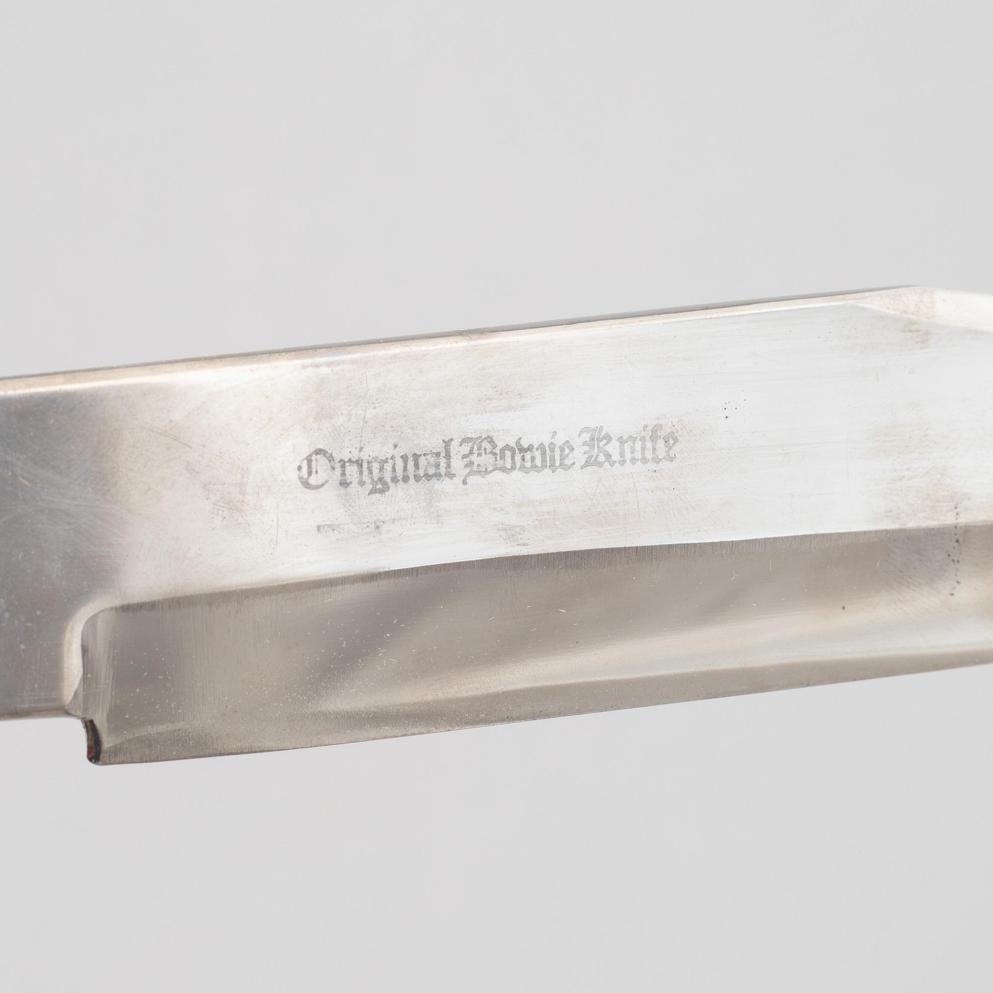 Knife of Bowie type, signed RT (?) dated 80.
