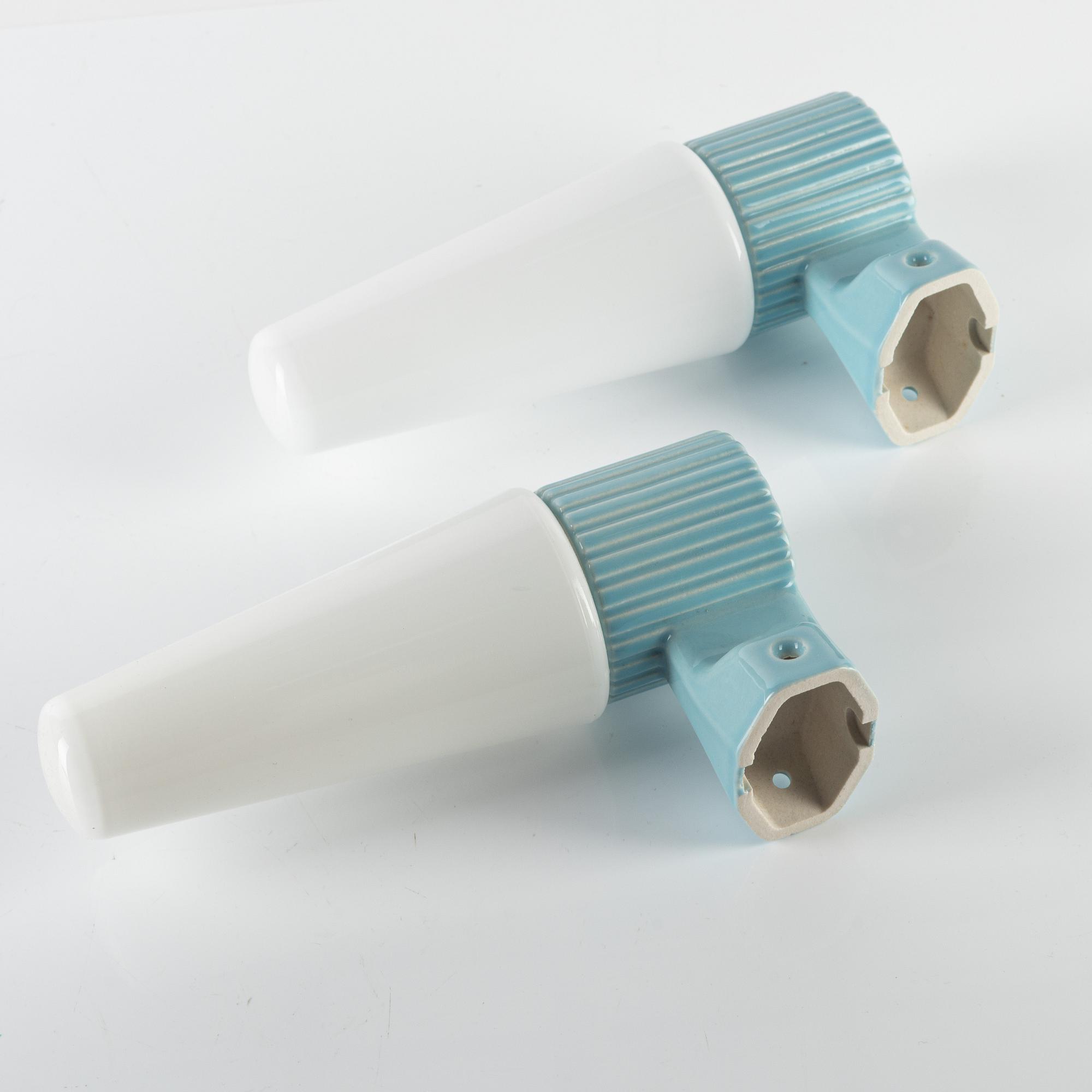 Hans-Agne Jakobsson, vägglampor/badrumslampor, ett par, IFÖ, 1960-tal.