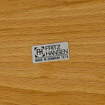 SKRIVBORD, Bruno Mathsson & Piet Hein, för Fritz Hansen.