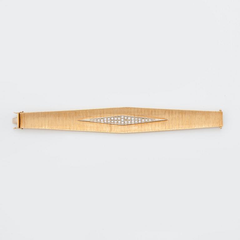 A BRACELET.