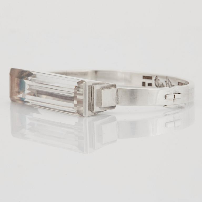 Wiwen Nilsson, armring, Lund, 1943, sterling och bergkristall.