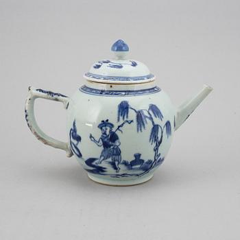 A blue and white figural teapot with cover, Qing dynasty, Qianlong (1736-95).