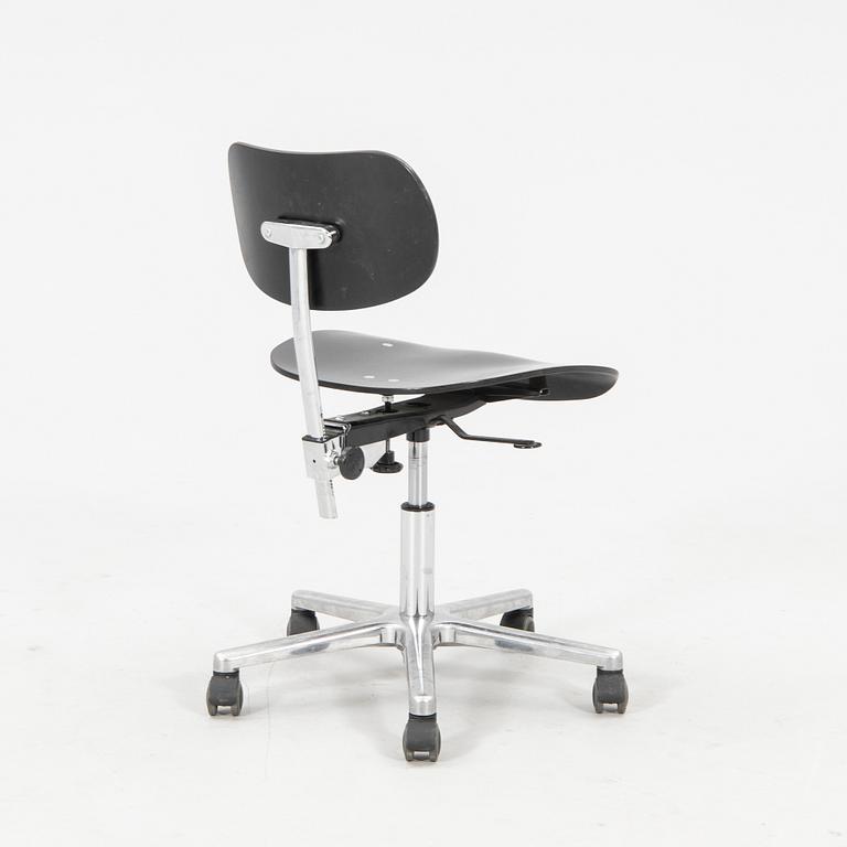 Egon Eiermann, office chair, "SBG197R", 21st century.