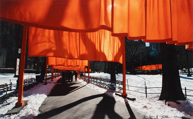 Christo Vladimirov Javacheff, "The Gates (Project for Central Park, New York City)", 2005.